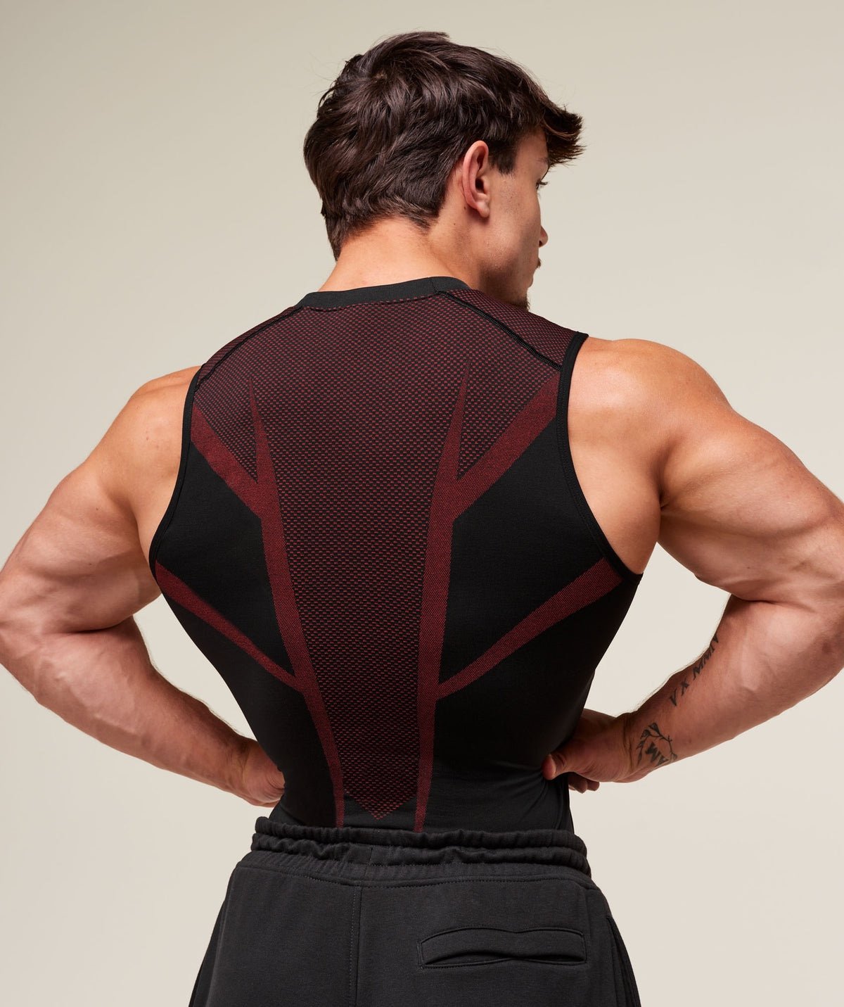GYMSHARK ONYX 5.0 TANK